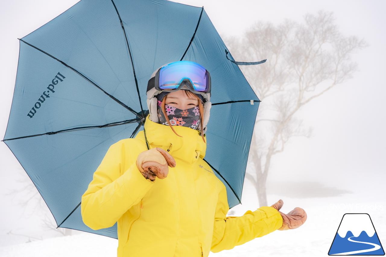 5月になっても雪たっぷり。山頂から山麓まで滑走可能なニセコアンヌプリ国際スキー場のゲレンデを、秋山穂香さんとひと滑り(^^)/